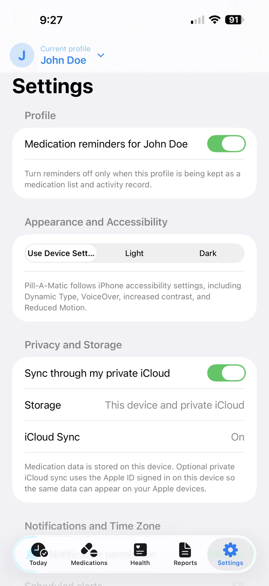Pill-A-Matic Settings screen showing appearance, accessibility, private iCloud sync, and notification settings.